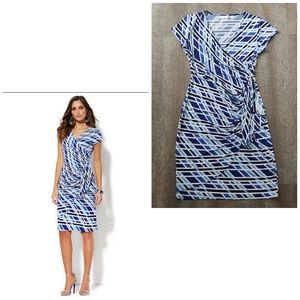 Side ruffle dress graphic blue sz S